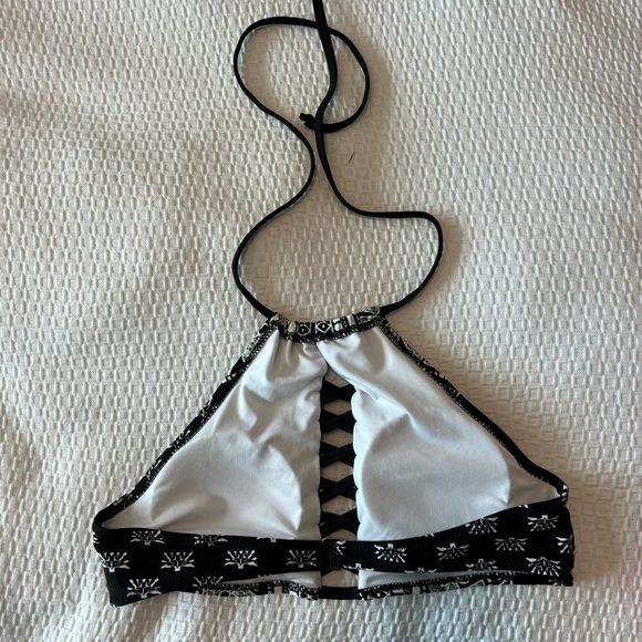 Cupshe Bikini Swim Top Halter Size M - Picture 9 of 13